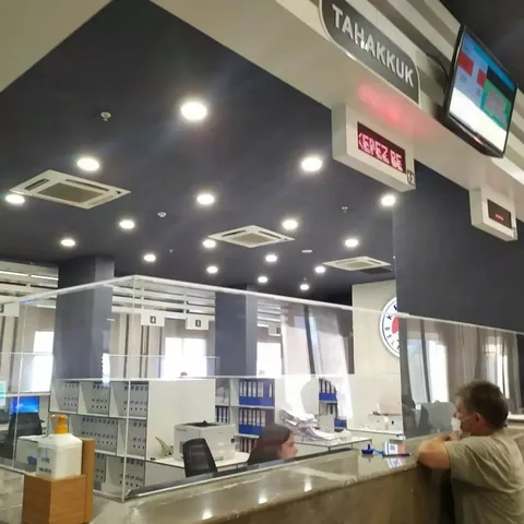 Navy cotton plaster walls and columns in a Kepez Belediyesi (Kepez Municipality) service area